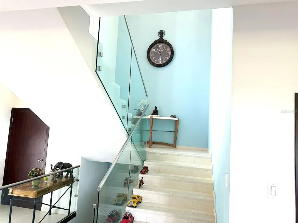 1 SHELL CASTLE CLUB #86 Humacao, PR 00791