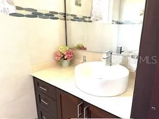 1 SHELL CASTLE CLUB #86 Humacao, PR 00791