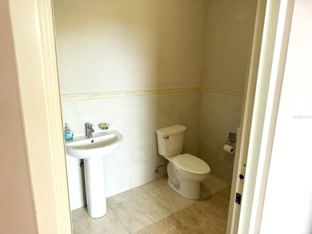1 SHELL CASTLE CLUB #86 Humacao, PR 00791