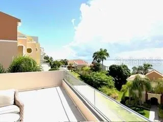 1 SHELL CASTLE CLUB #86 Humacao, PR 00791
