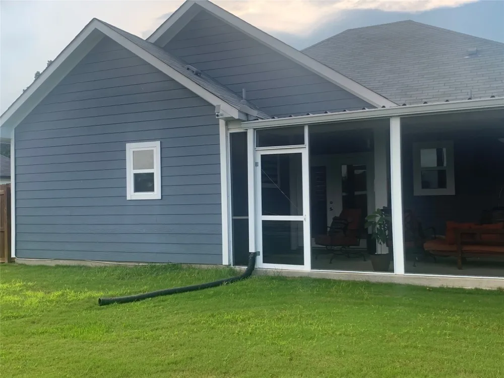 307 W Front Street SW Thorndale, TX 76577
