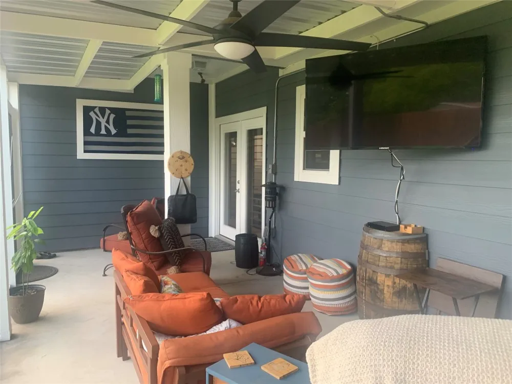 307 W Front Street SW Thorndale, TX 76577