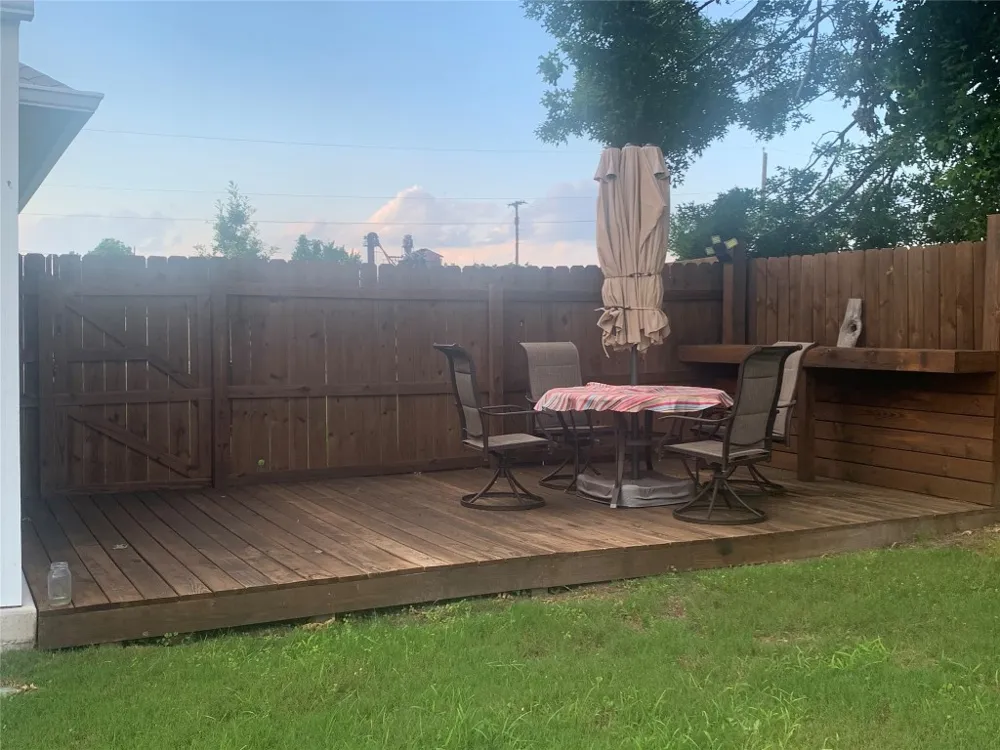 307 W Front Street SW Thorndale, TX 76577