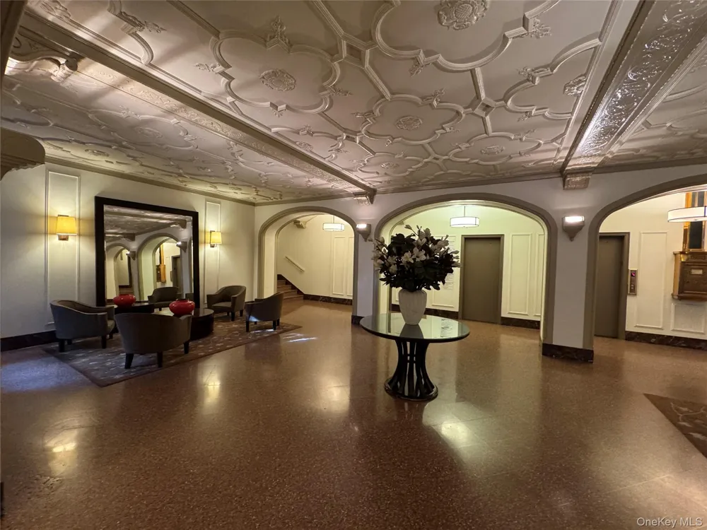 333 E 53rd Street #5C New York (Manhattan), NY 10022