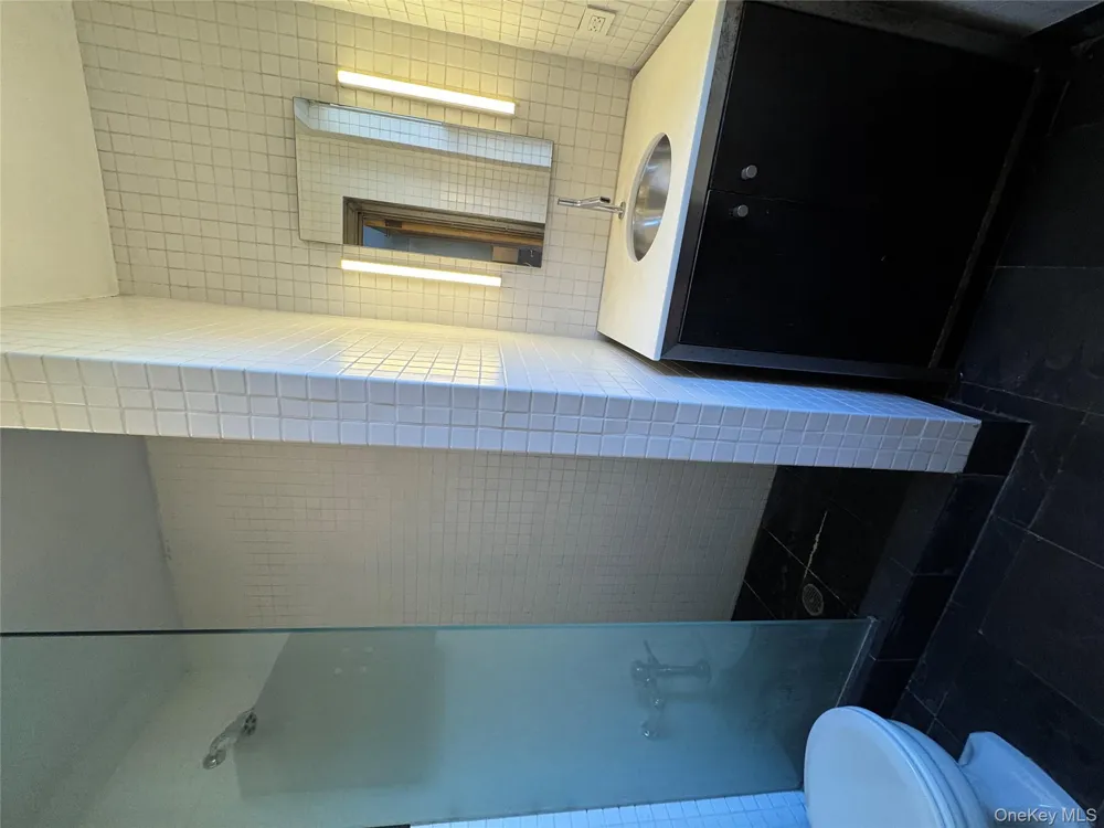 333 E 53rd Street #5C New York (Manhattan), NY 10022
