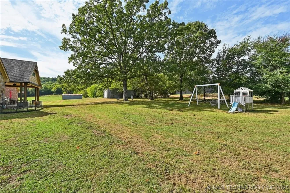 121 Quanah Road Fort Gibson, OK 74434