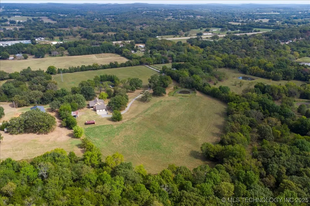 121 Quanah Road Fort Gibson, OK 74434