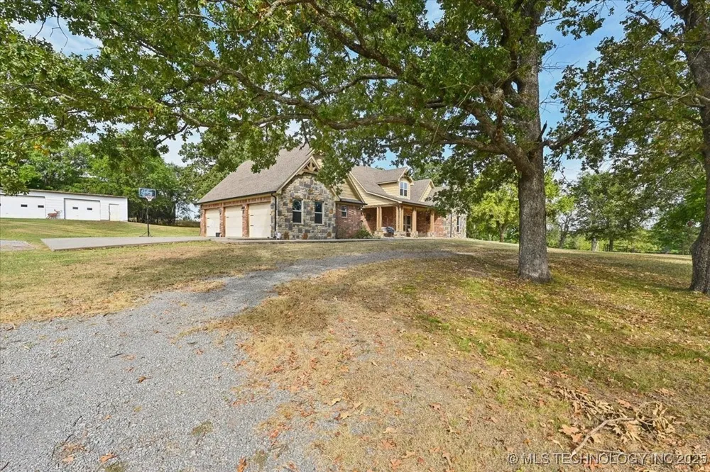 121 Quanah Road Fort Gibson, OK 74434