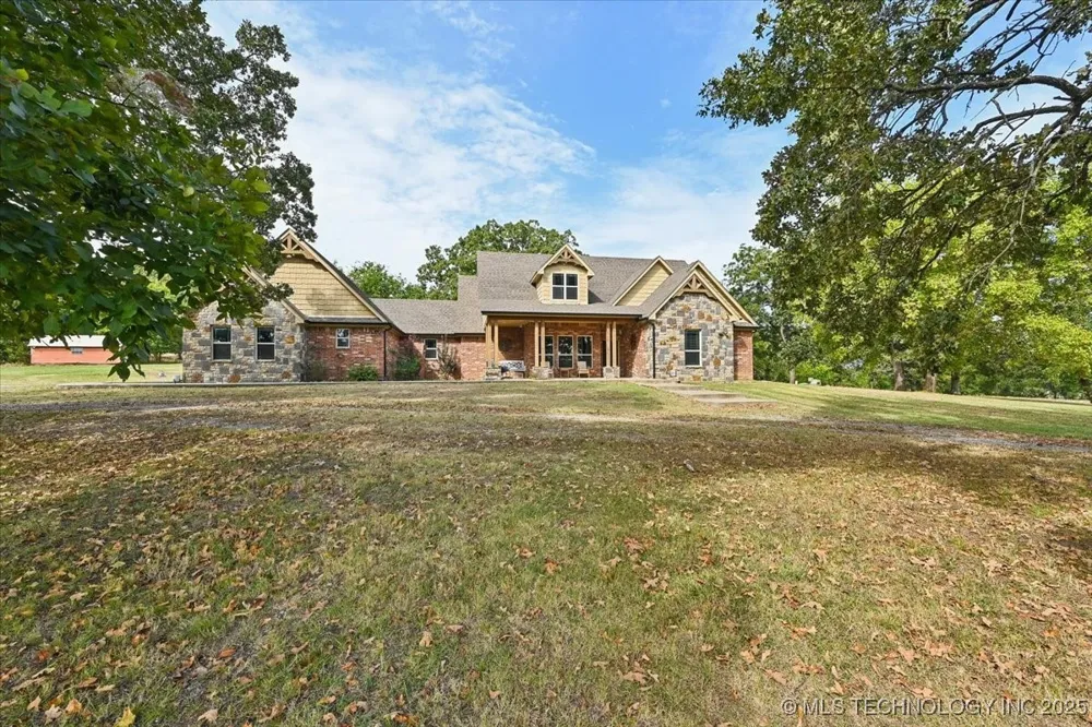121 Quanah Road Fort Gibson, OK 74434