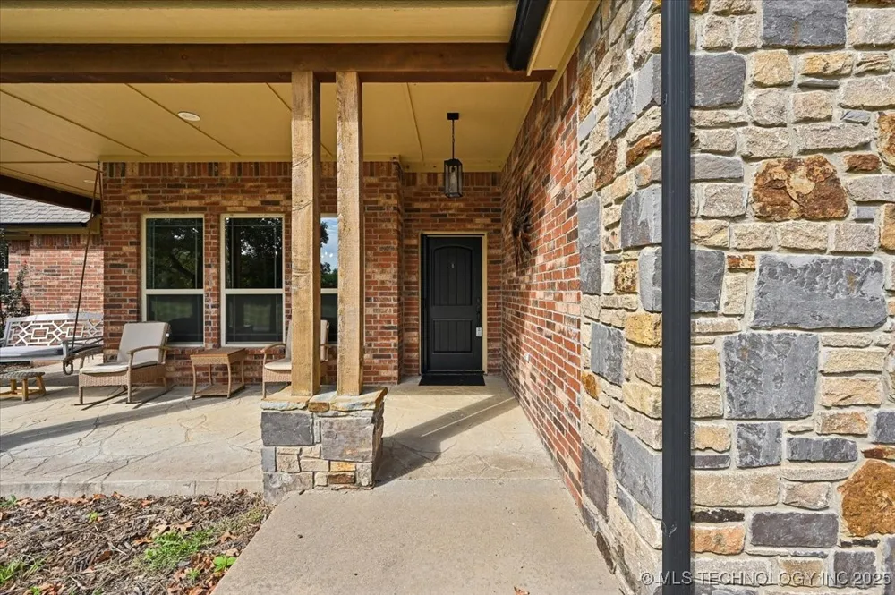 121 Quanah Road Fort Gibson, OK 74434