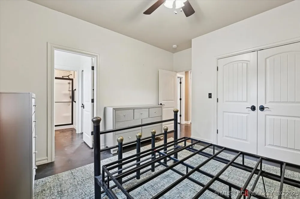 121 Quanah Road Fort Gibson, OK 74434