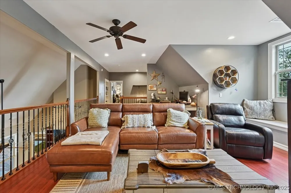 121 Quanah Road Fort Gibson, OK 74434