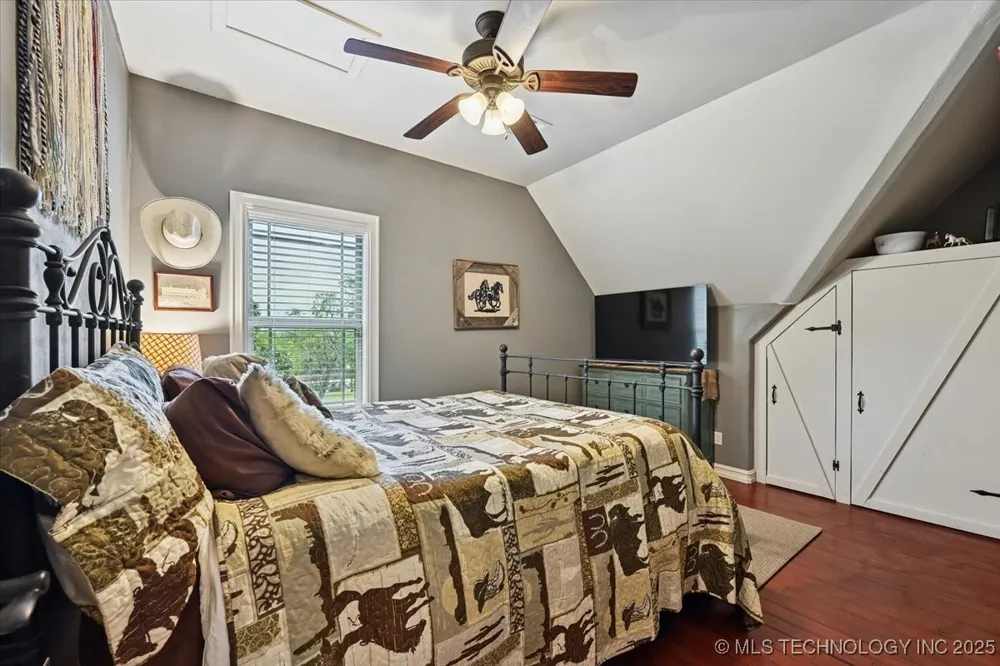 121 Quanah Road Fort Gibson, OK 74434
