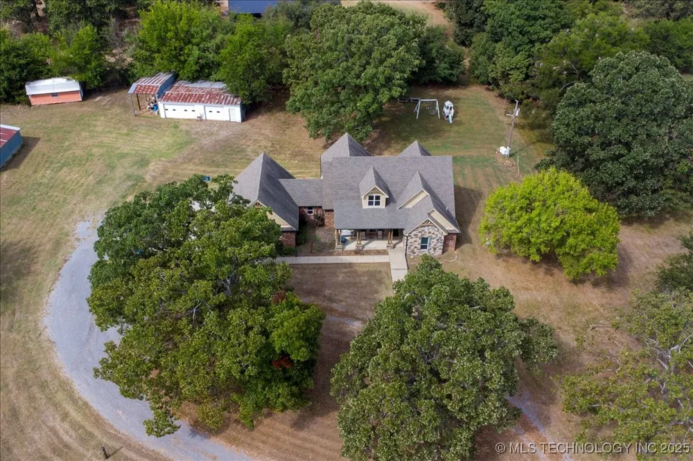 121 Quanah Road Fort Gibson, OK 74434