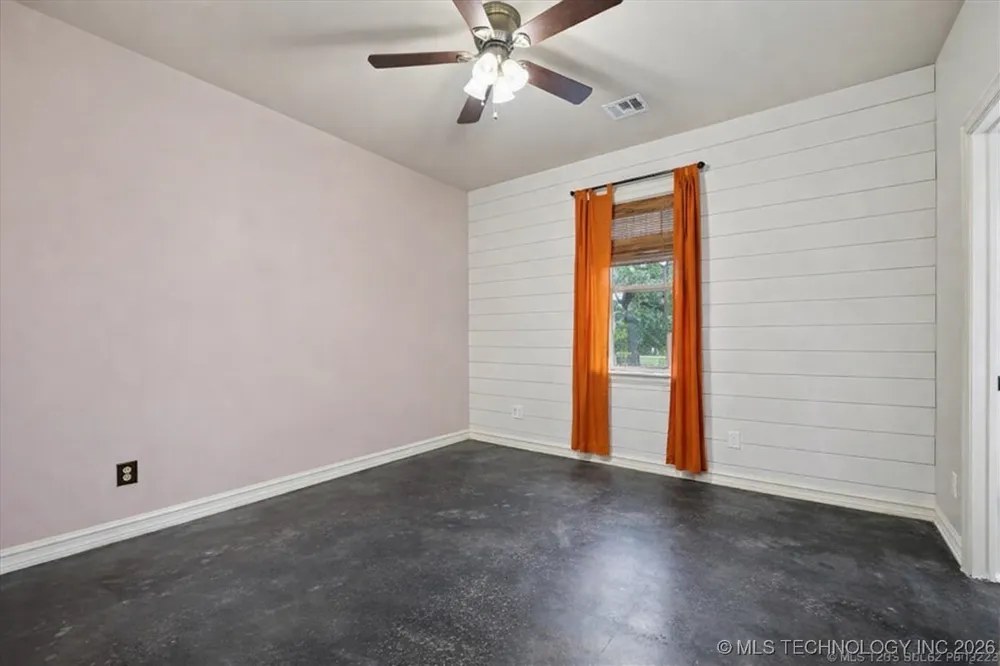 121 Quanah Road Fort Gibson, OK 74434