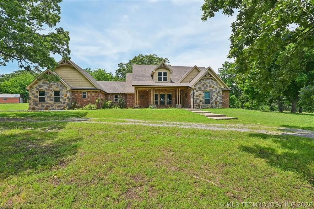 121 Quanah Road Fort Gibson, OK 74434