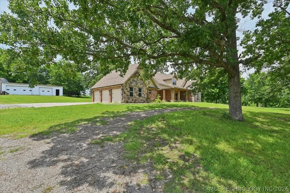 121 Quanah Road Fort Gibson, OK 74434