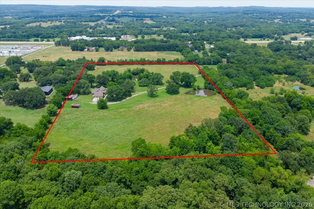 121 Quanah Road Fort Gibson, OK 74434