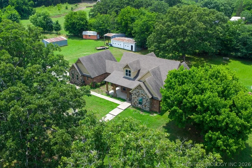121 Quanah Road Fort Gibson, OK 74434