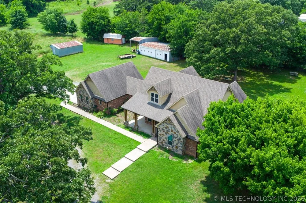 121 Quanah Road Fort Gibson, OK 74434
