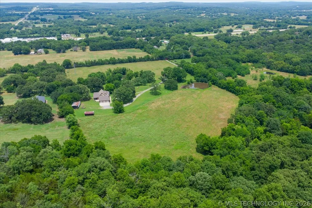 121 Quanah Road Fort Gibson, OK 74434