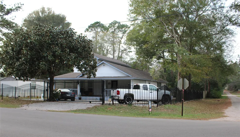 820 S Railroad Ave Shepherd, TX 77371