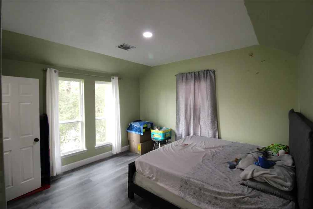 820 S Railroad Ave Shepherd, TX 77371