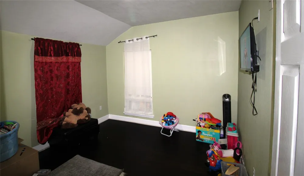 820 S Railroad Ave Shepherd, TX 77371