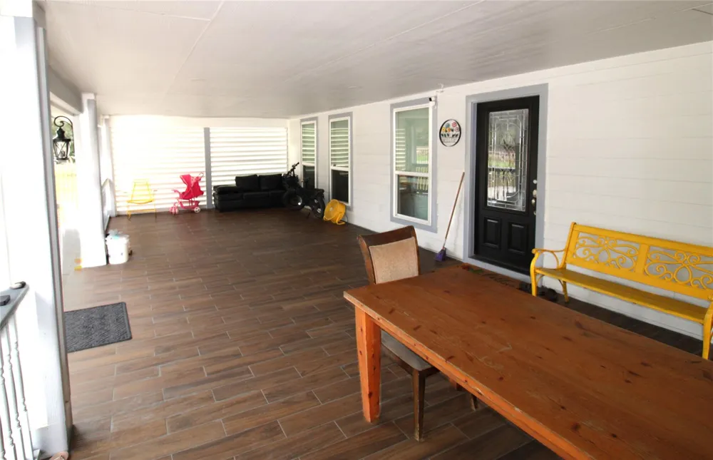 820 S Railroad Ave Shepherd, TX 77371