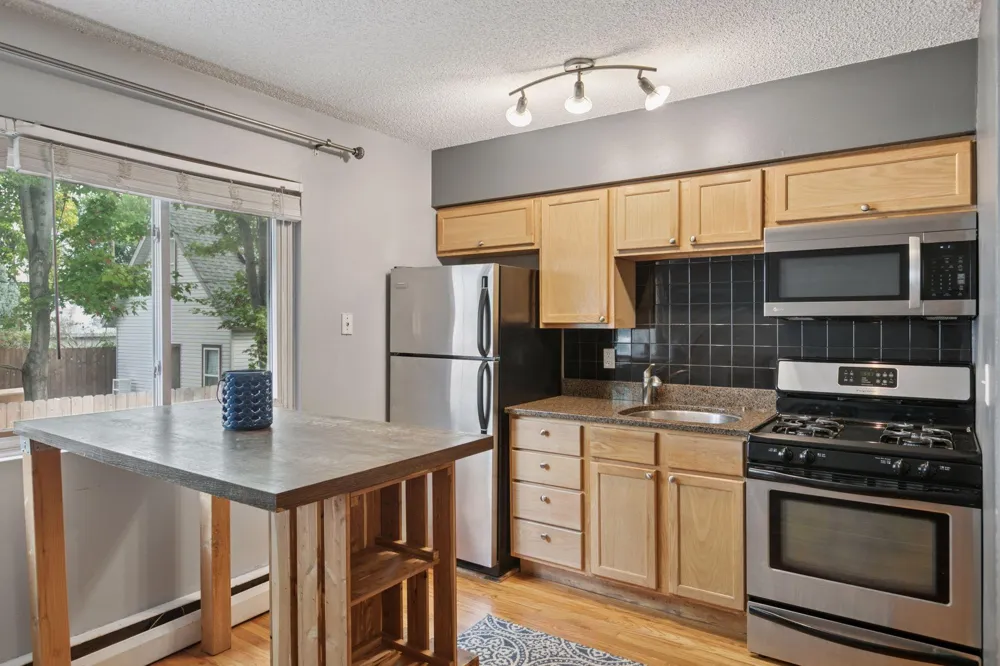 2639 Colfax Avenue S #104