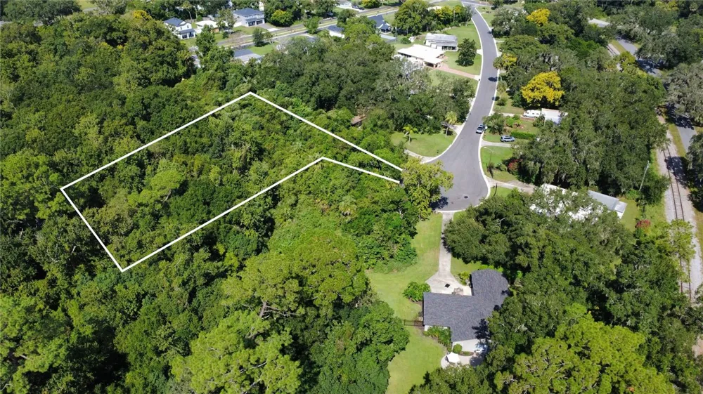 2016 GRANDVIEW AVENUE Sanford, FL 32771