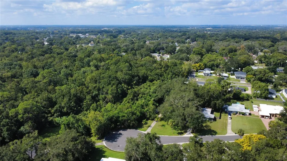 2016 GRANDVIEW AVENUE Sanford, FL 32771