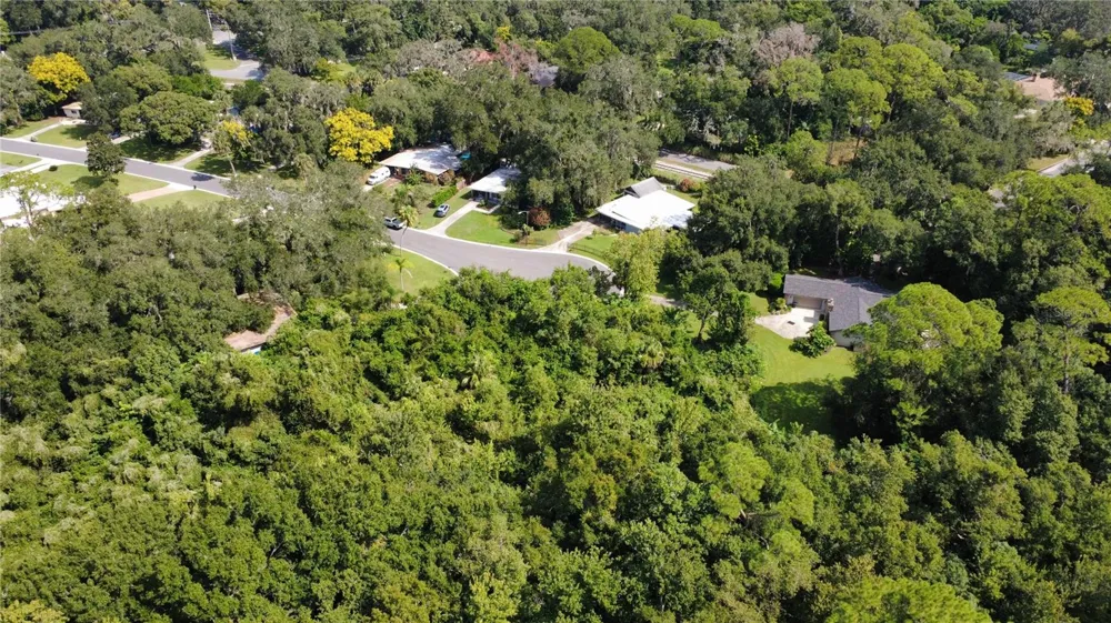 2016 GRANDVIEW AVENUE Sanford, FL 32771