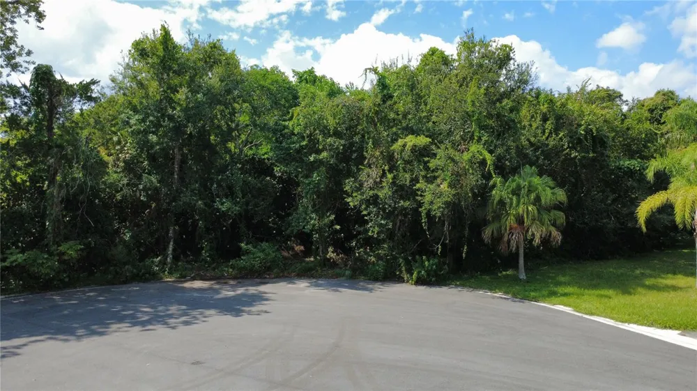 2016 GRANDVIEW AVENUE Sanford, FL 32771