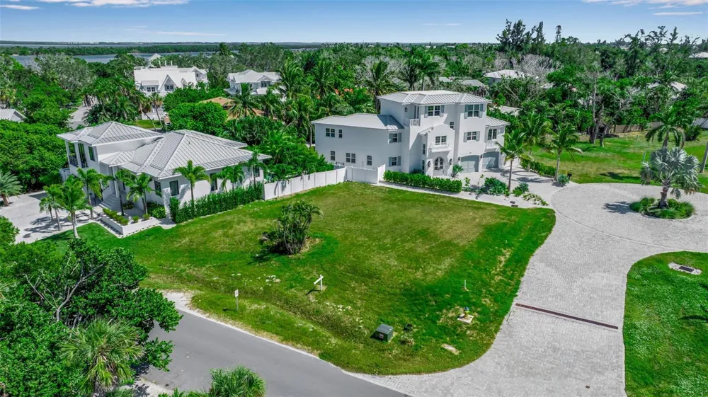610 HIBISCUS WAY Longboat Key, FL 34228