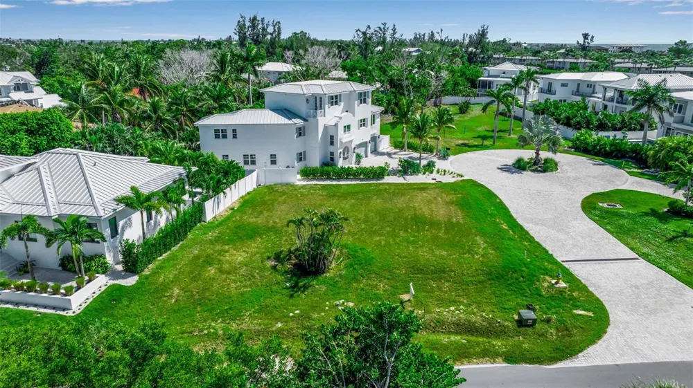 610 HIBISCUS WAY Longboat Key, FL 34228