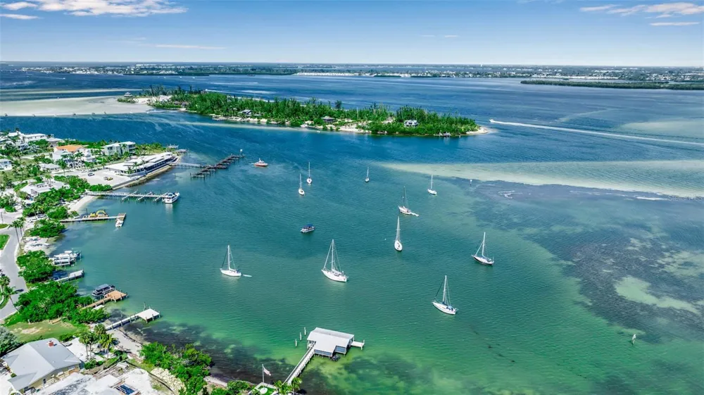610 HIBISCUS WAY Longboat Key, FL 34228