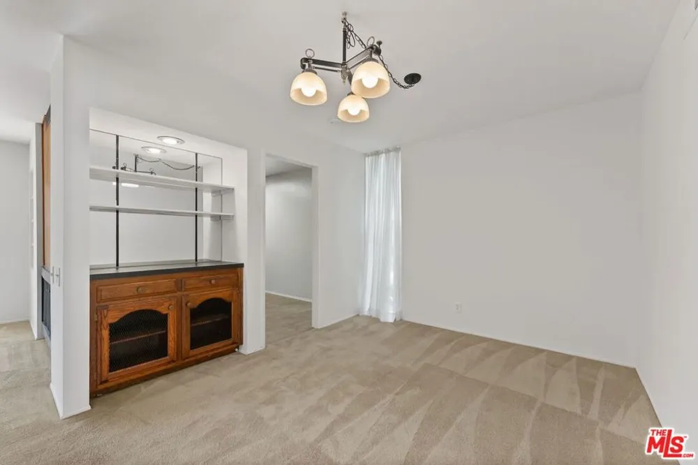 31525 Lindero Canyon Road ##1 Westlake Village, CA 91361