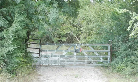 451 HCR3335 ROAD