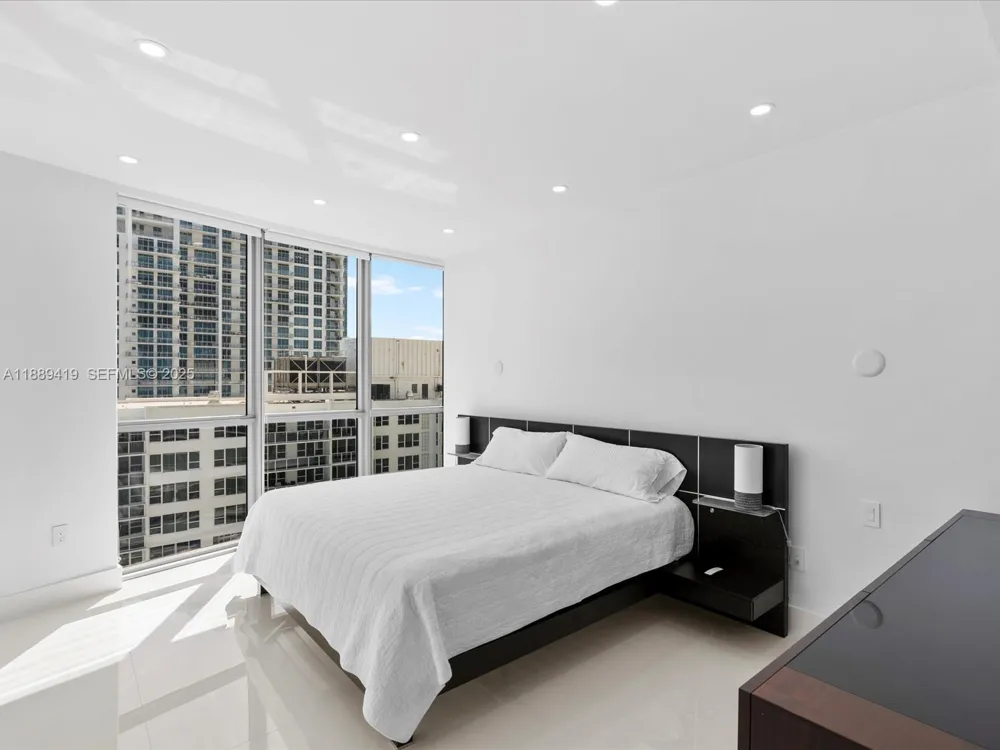 3101 S Ocean Dr #1608 Hollywood, FL 33019