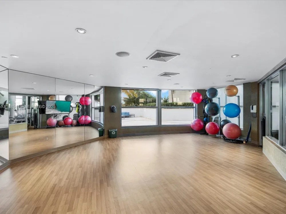 3101 S Ocean Dr #1608 Hollywood, FL 33019