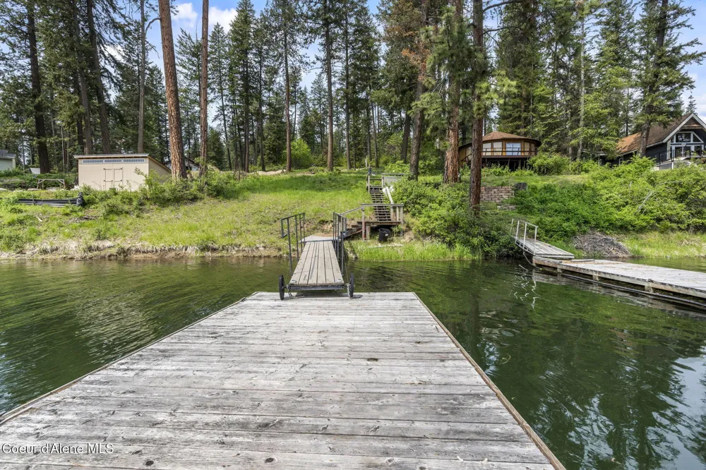 12704 Lakewood Drive Hayden, ID 83835