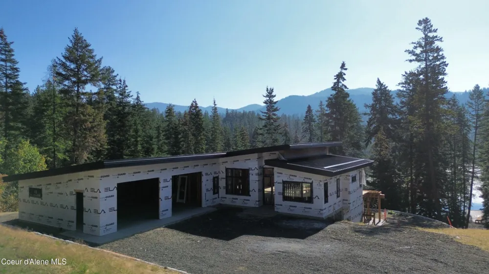 12704 Lakewood Drive Hayden, ID 83835