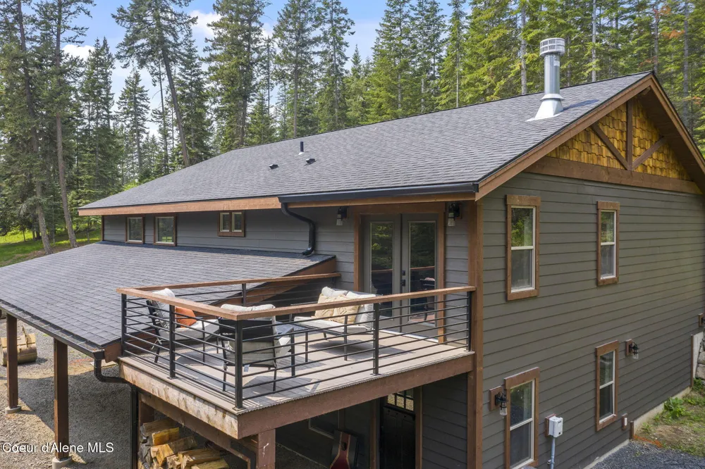 12704 Lakewood Drive Hayden, ID 83835