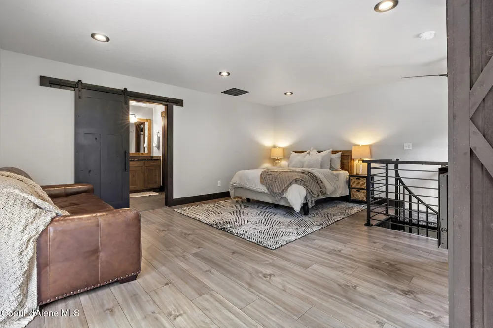 12704 Lakewood Drive Hayden, ID 83835