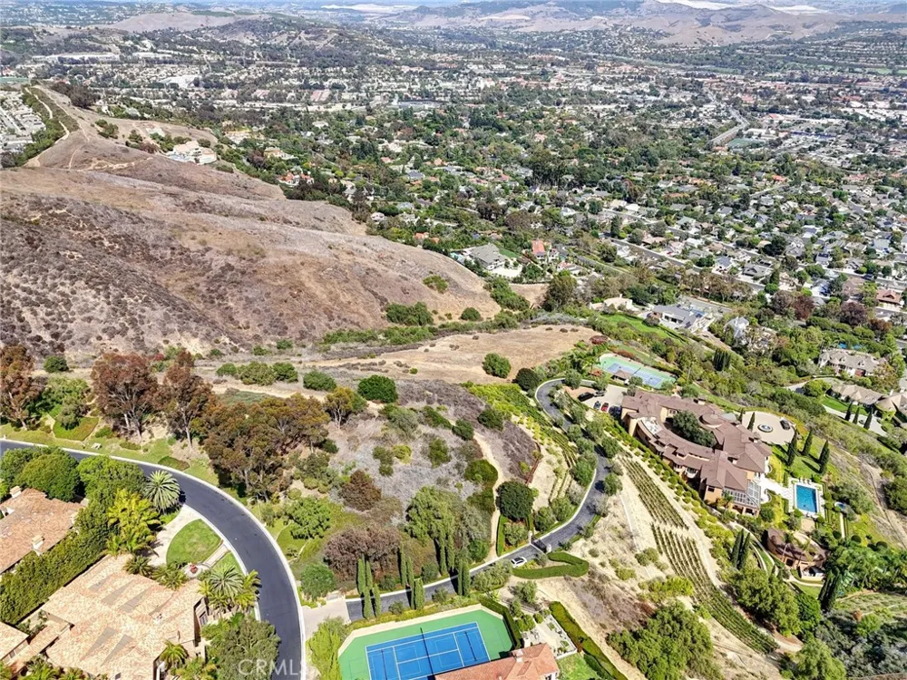 1 O'Hill Laguna Niguel, CA 92677