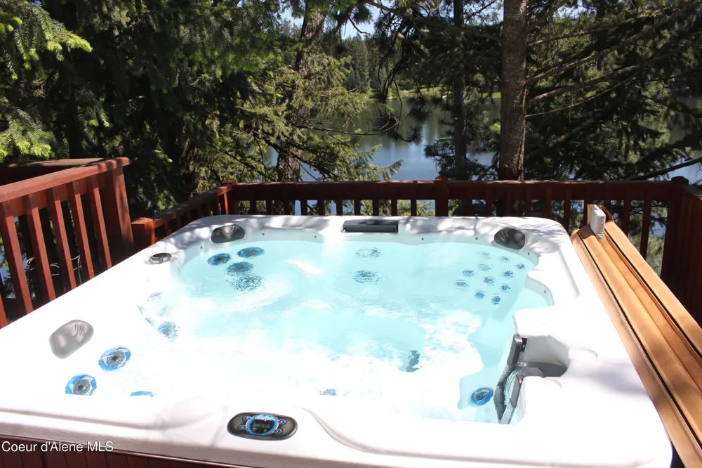11494 AVONDALE LOOP Hayden, ID 83835