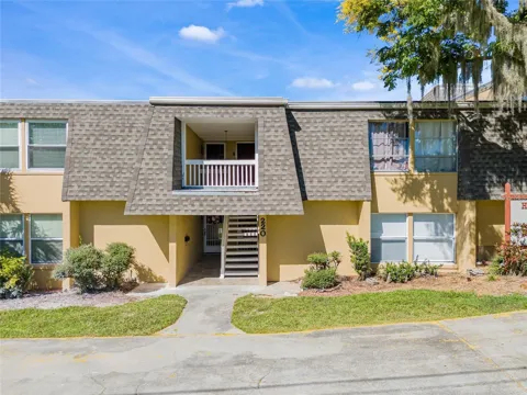 220 E DESOTO STREET #4