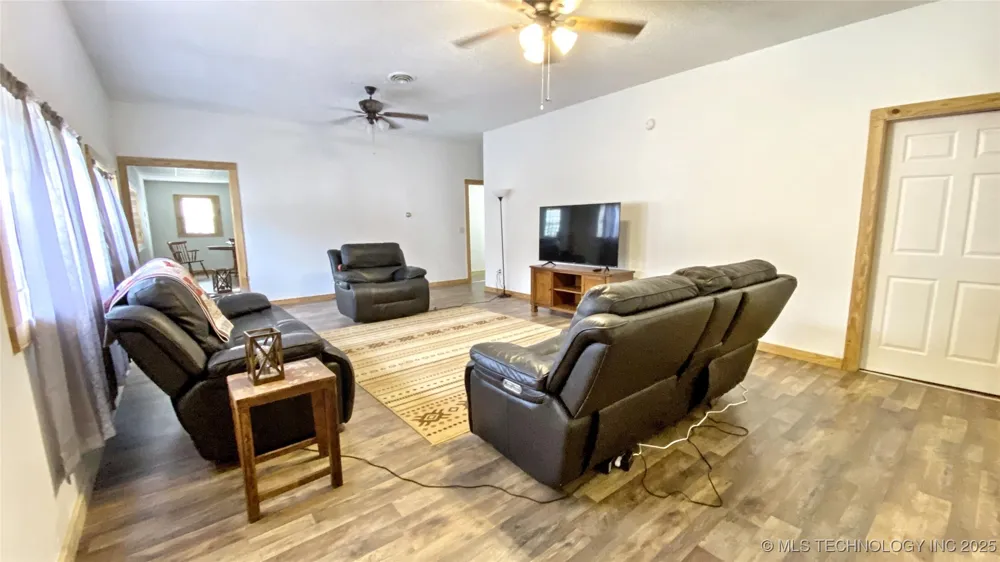 466708 Hwy 51 Stilwell, OK 74960