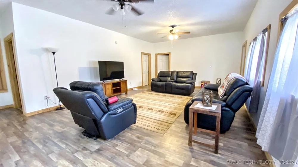 466708 Hwy 51 Stilwell, OK 74960